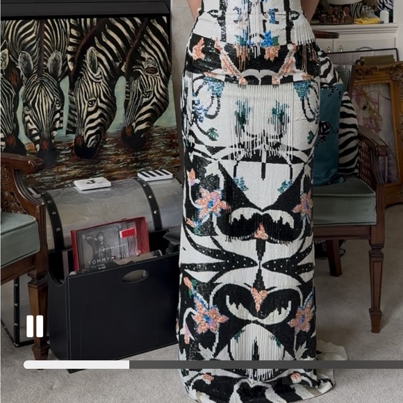 Size 8/10 Oscar Del Renta mirror tribal sequin pailette floor length grown - Picture 11 of 17